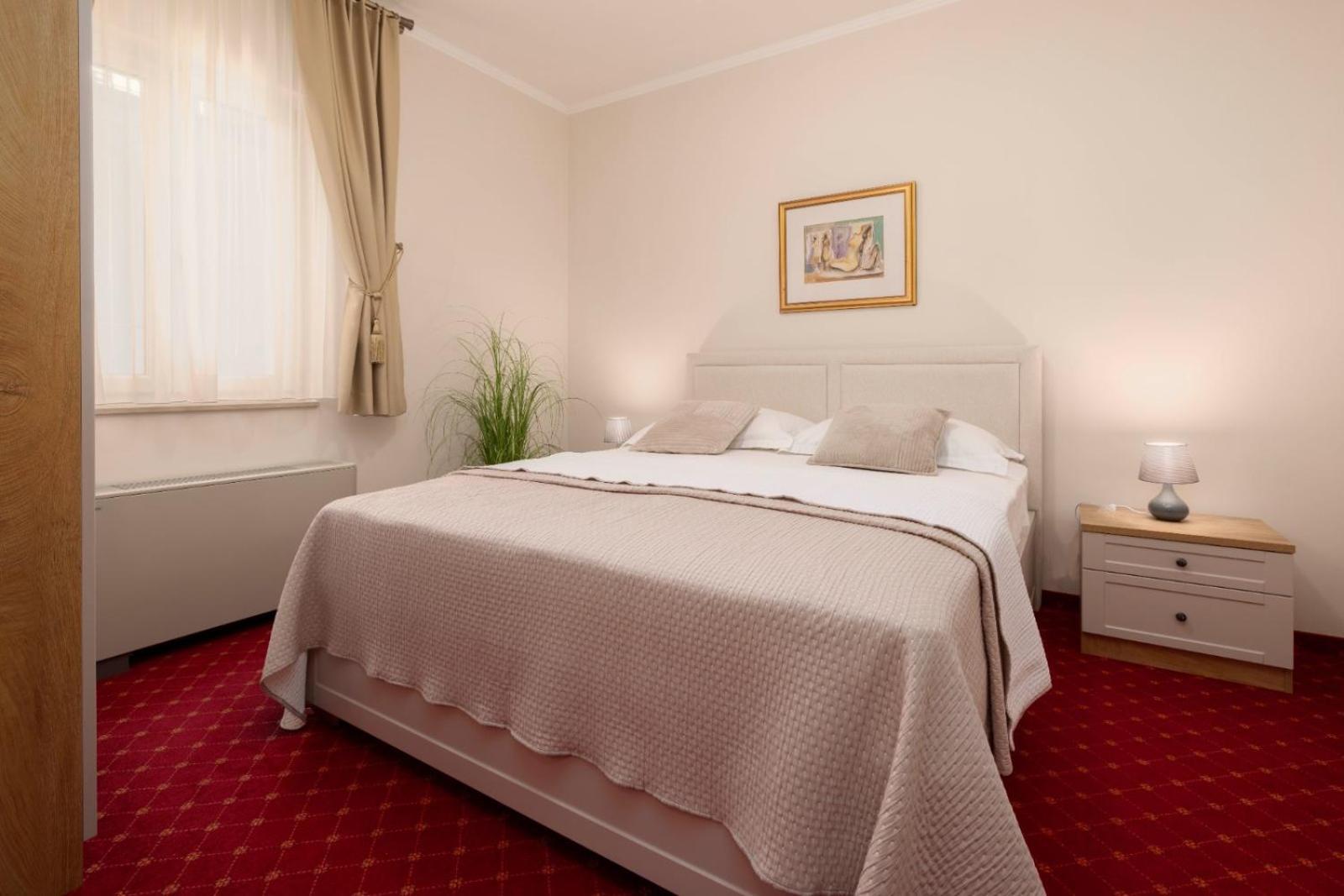 פודגורה Aparthotel Villa Mozart מראה חיצוני תמונה