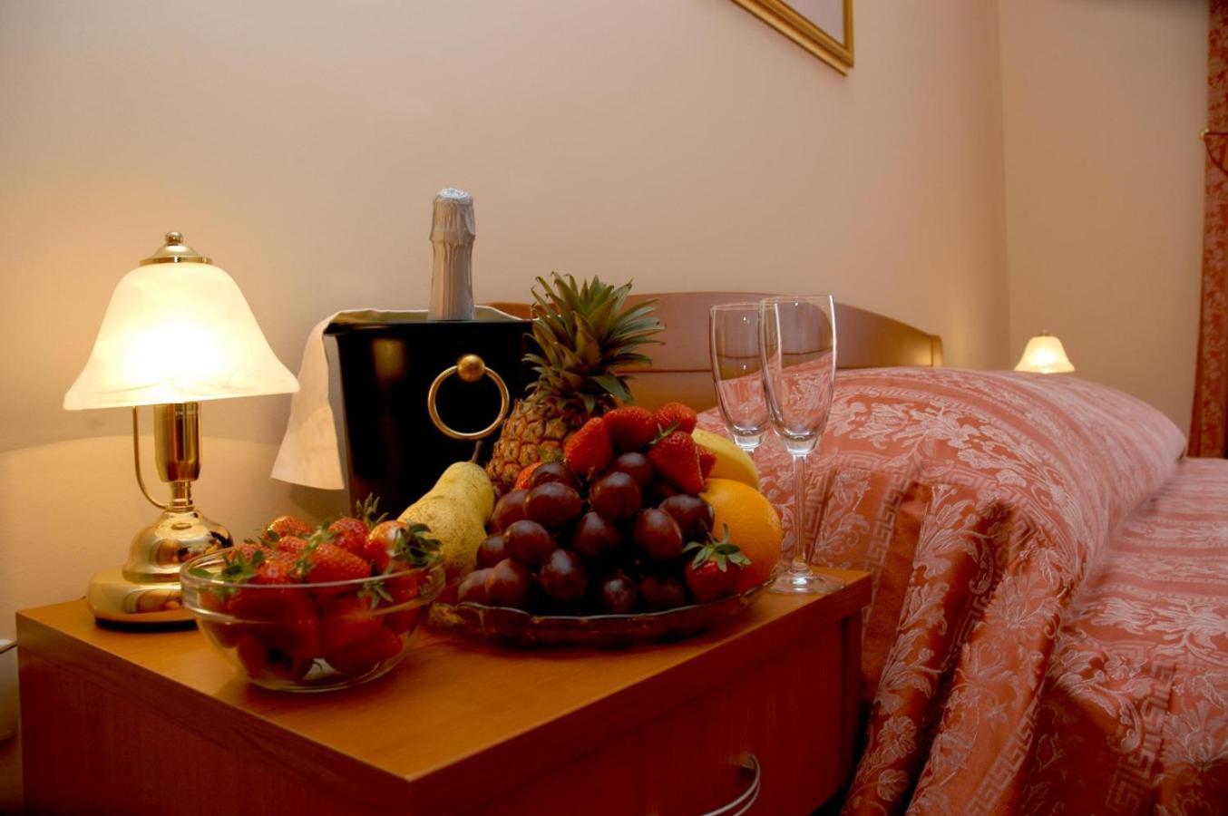 פודגורה Aparthotel Villa Mozart מראה חיצוני תמונה